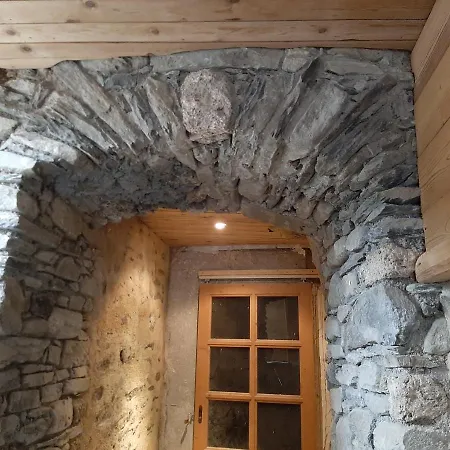 La Maison Tresallet Apartment *